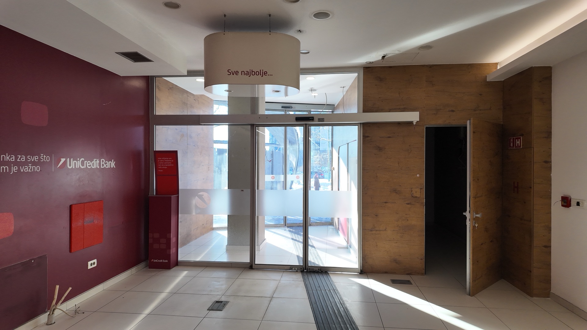 Poslovni Prostor - Prizemlje